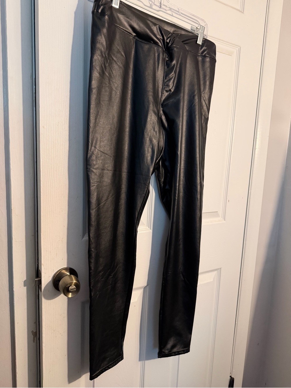 Rue 21 Women's black faux leather leggings